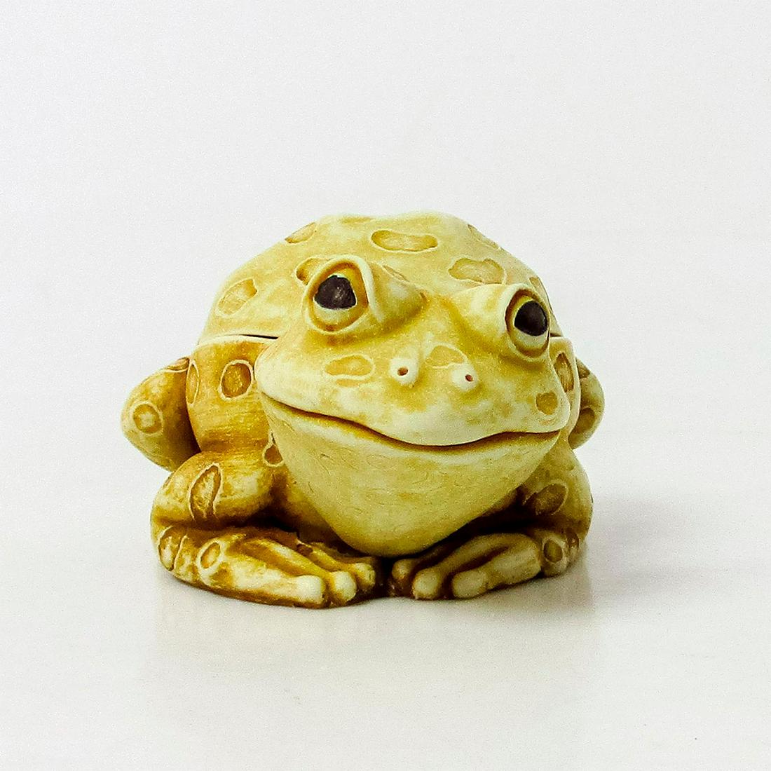 Harmony Kingdom Trinket Box, Bog Hopper (1 of 6)