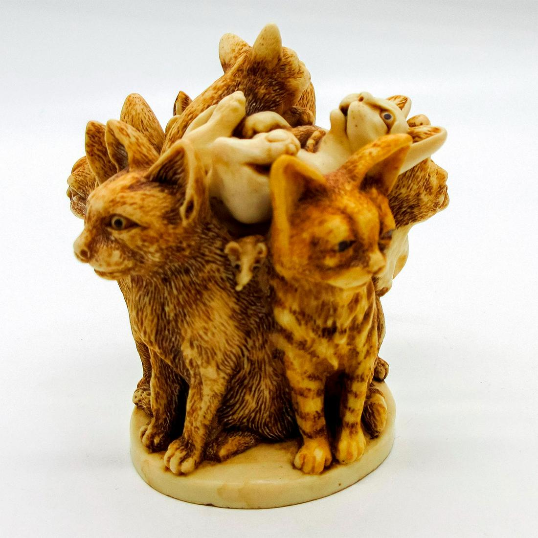 Harmony Kingdom Trinket Box, Major's Mousers (1 of 8)