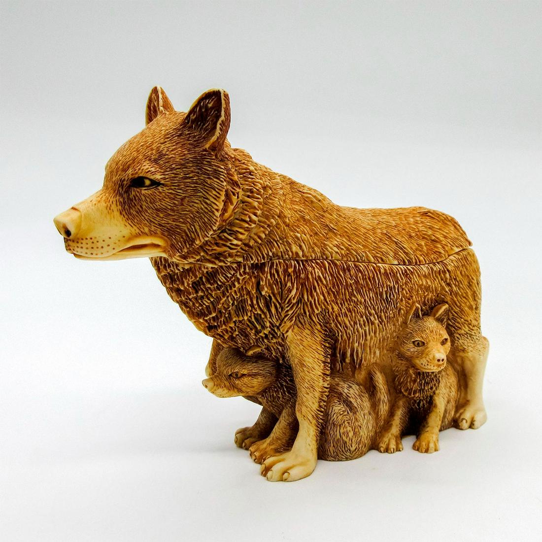 Harmony Kingdom Trinket Box, Standing Guard TJLWO (1 of 9)