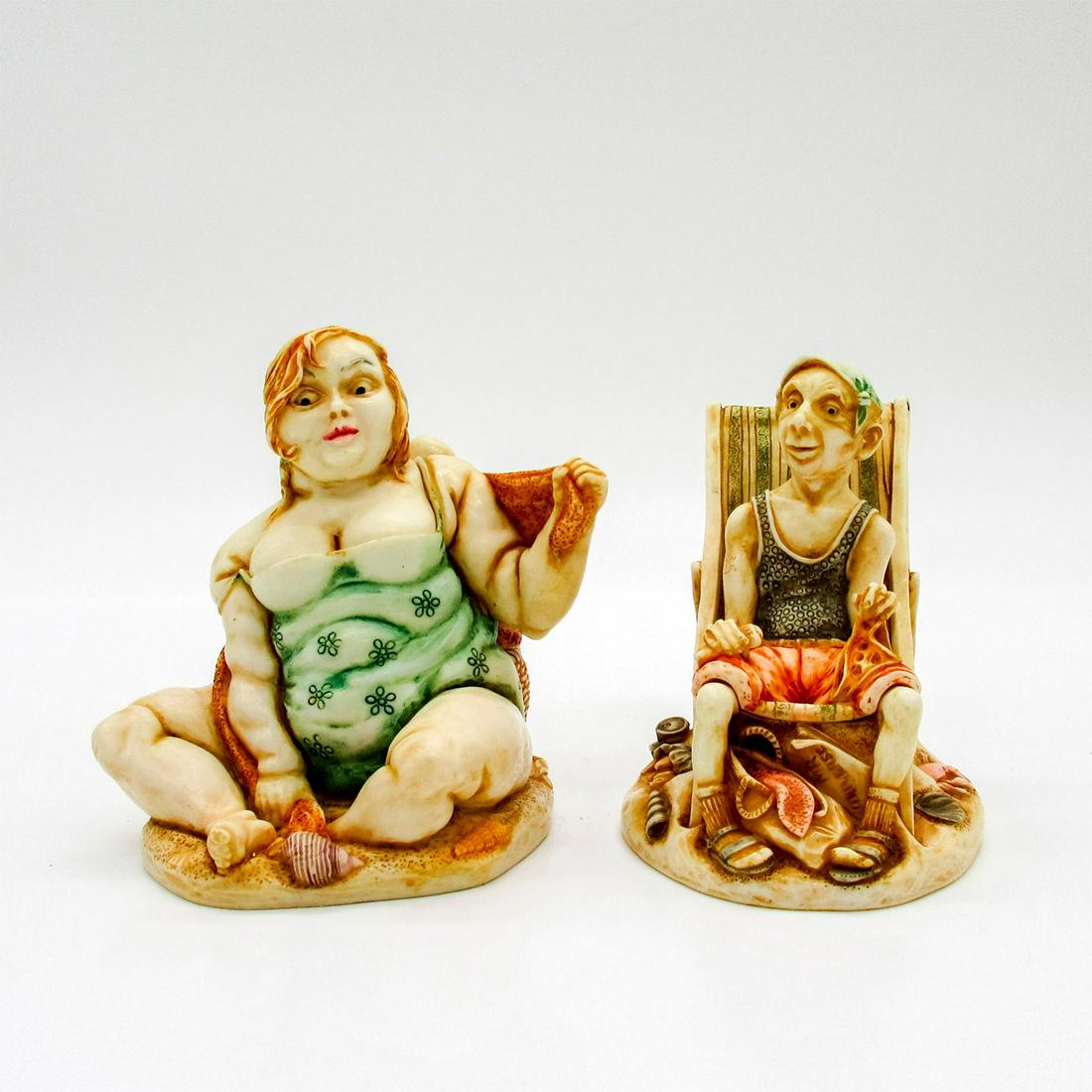 2pc Harmony Kingdom Trinket Boxes Queenie & Prince Charming (1 of 9)