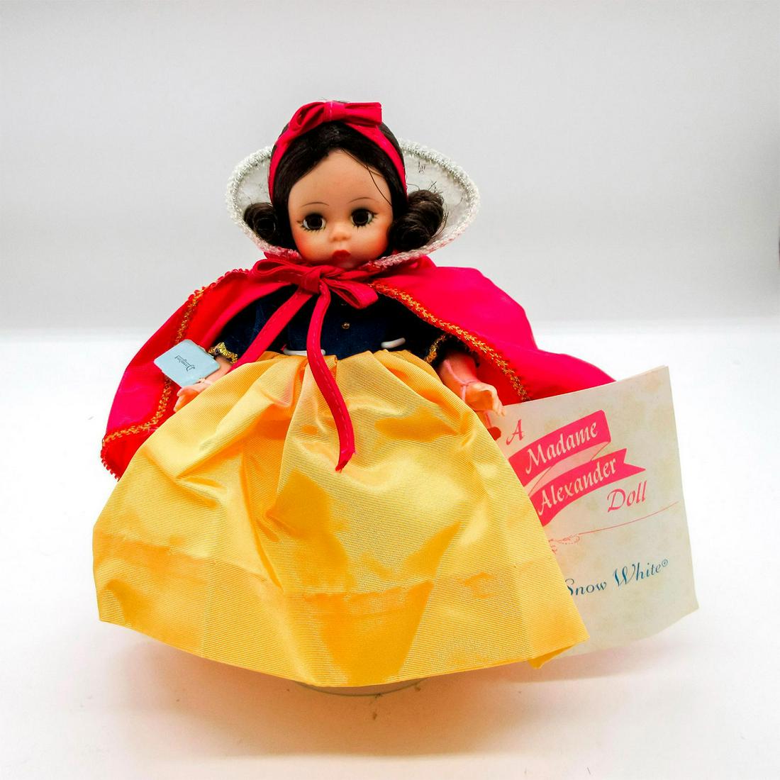 Vintage Madame Alexander Doll, Snow White (1 of 2)