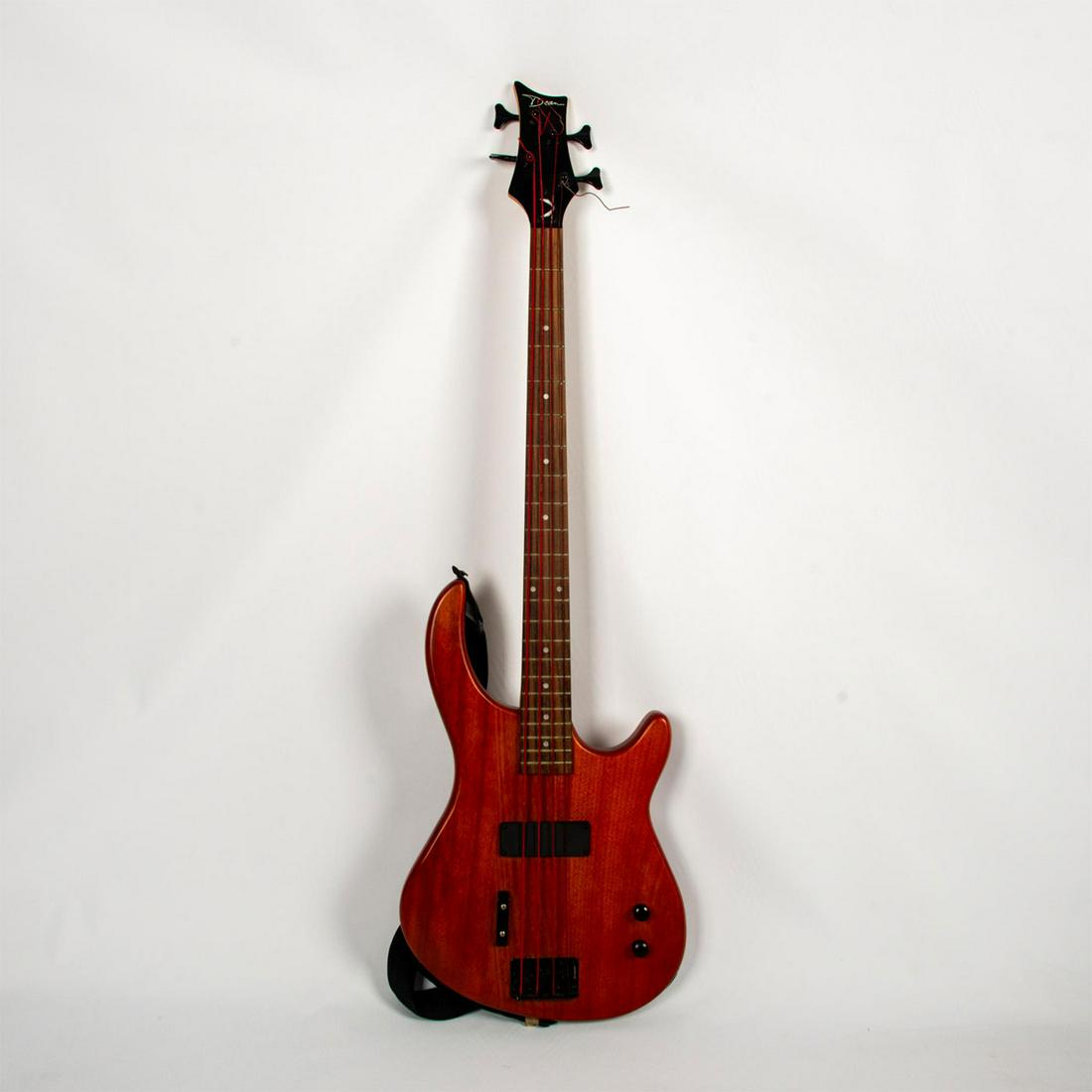 Dean Edge 09 Electric Bass Guitar (1 of 6)