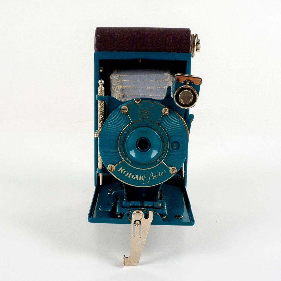Vintage Kodak Petite Eastman and Rochester Folding Camera (1 of 4)