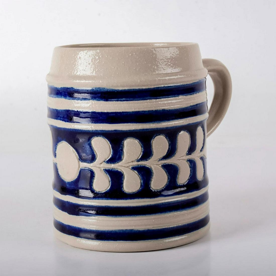 Vintage Williamsburg Pottery Mug, Leaf Pattern (1 of 4)