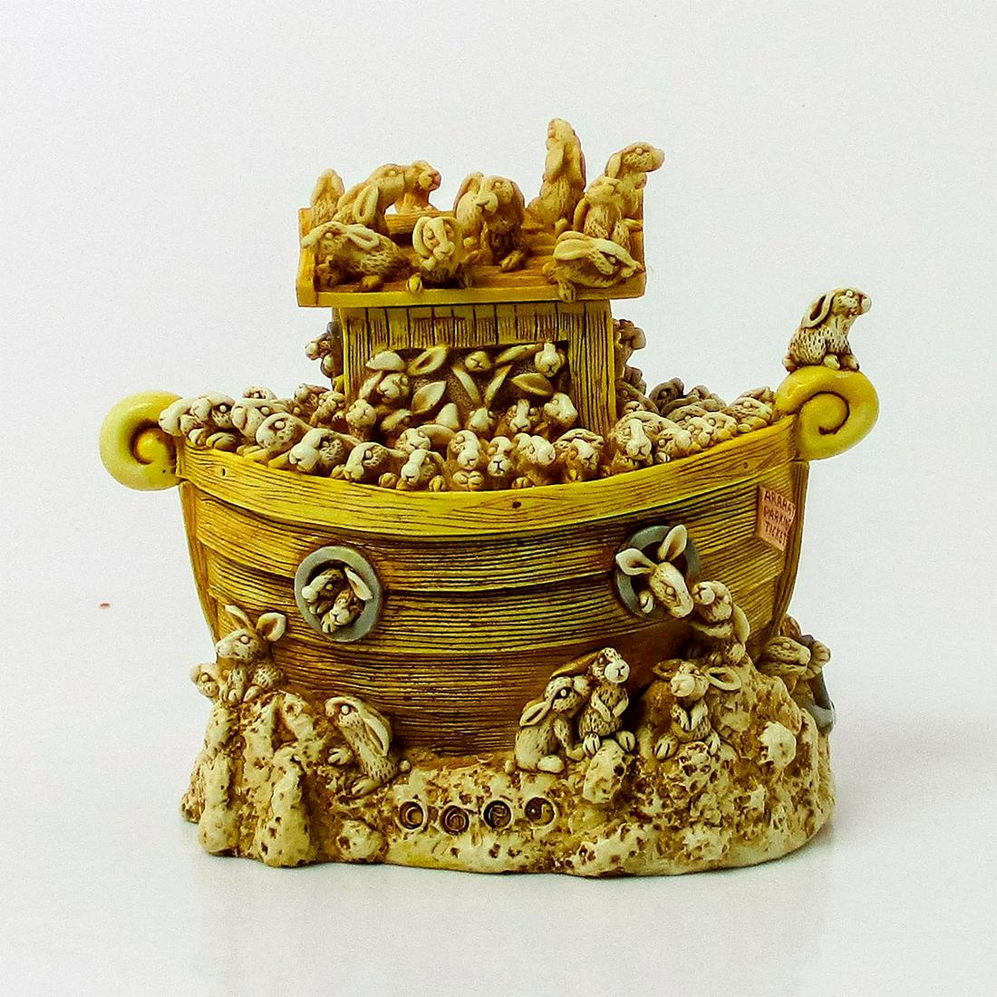 Harmony Kingdom Noah's Ark Trinket Box, Peter's Rabbits (1 of 6)