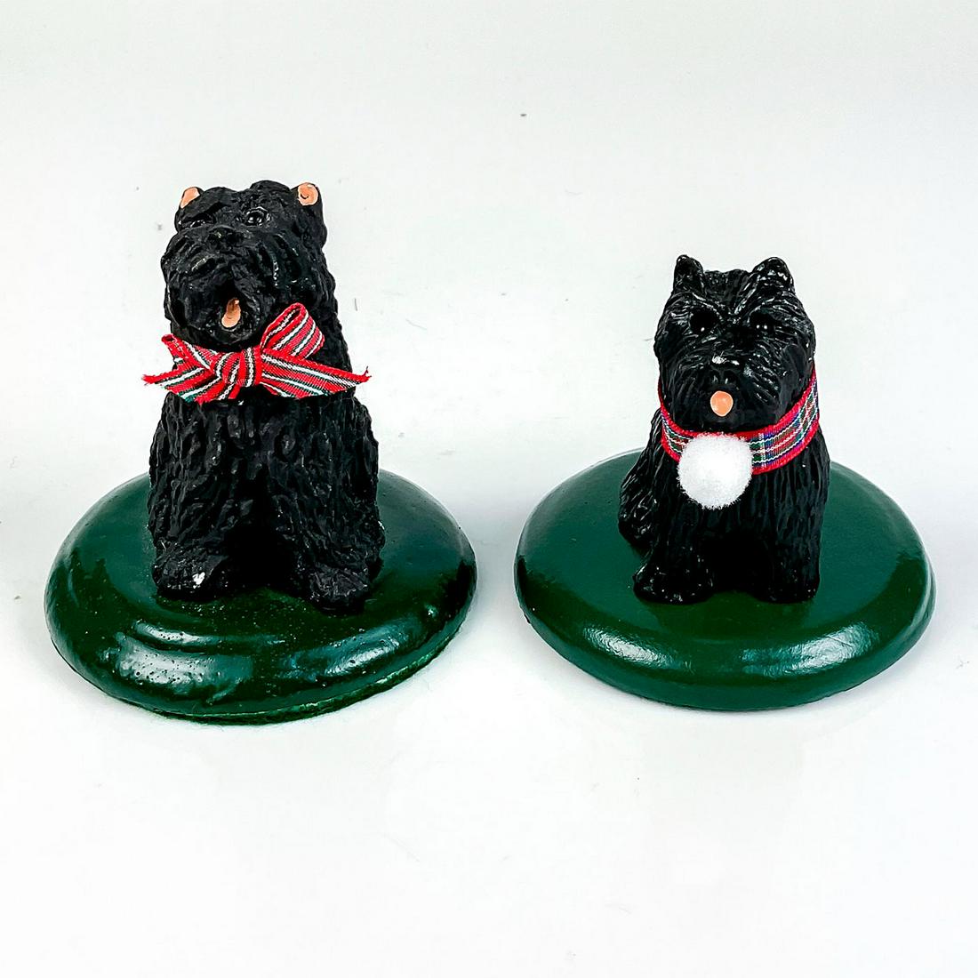 2pc Byers Choice Christmas Figurines, The Carolers (1 of 3)