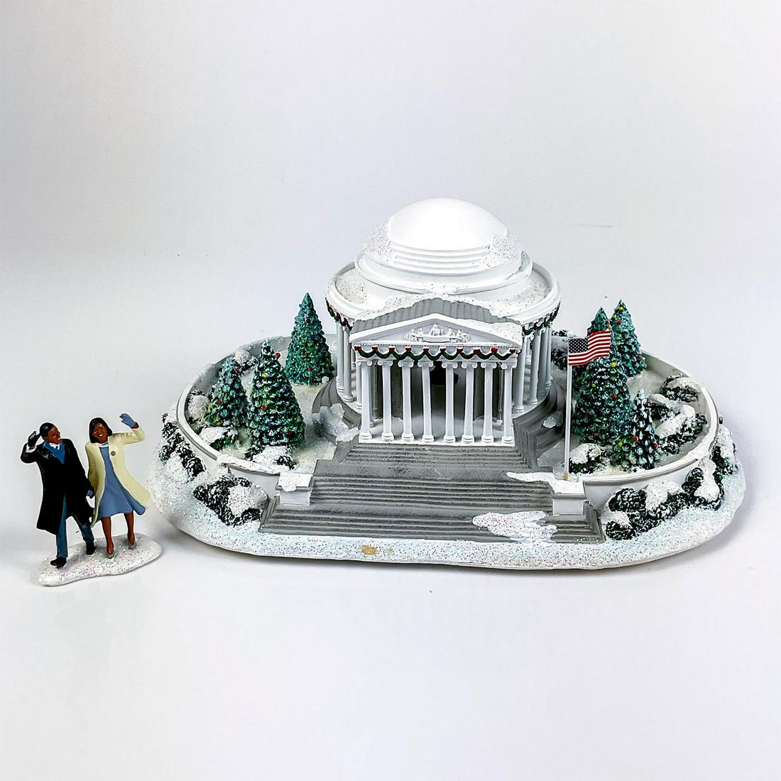 Bradford Exchange Hawthorne Village, Jefferson Memorial: Part of the Washington, D. C at Christmas Collection. Lighted, battery operated memorial with Barack Obama and Michelle Obama figurine. This item has no reserve. This item has its original box. Certif