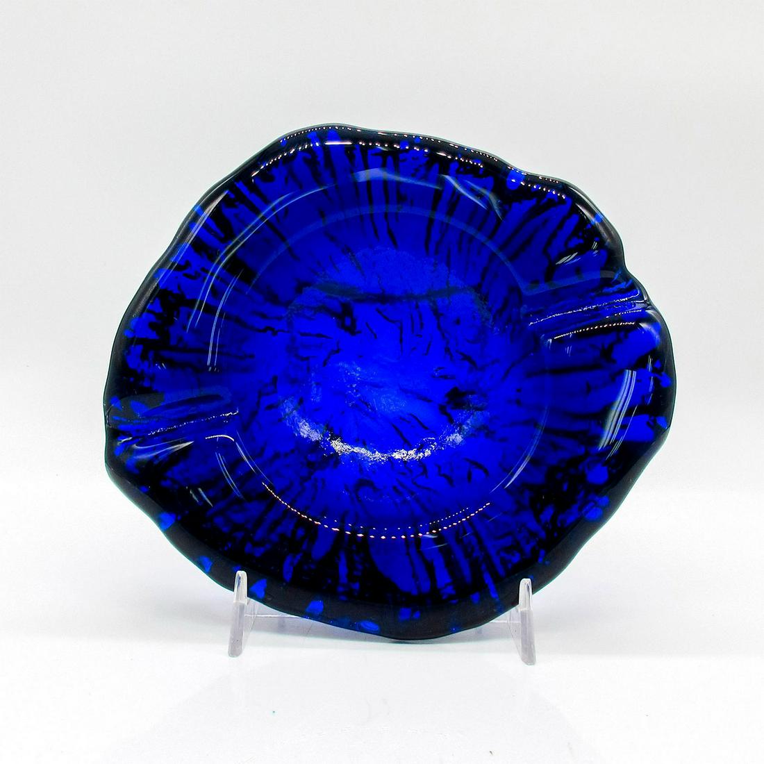 Vintage Mid century Modern Art Glass Ashtray, Cobalt Blue: Glass ashtray with impressed texture to exterior. Transparent cobalt blue coloration. Dimensions: 7"W