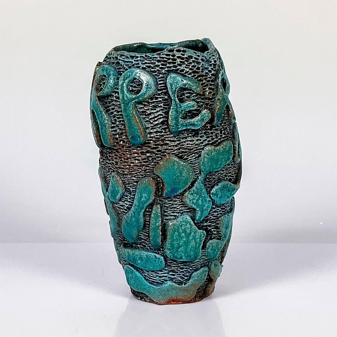 Vintage Pottery Vase By Stephanie Francis, Ben Harper: Handmade blue motif vase with Ben Harper written. Artist signature on base. Artist: Stephanie Francis Dimensions: 3.75"W x 9.5"H x 3" dia.