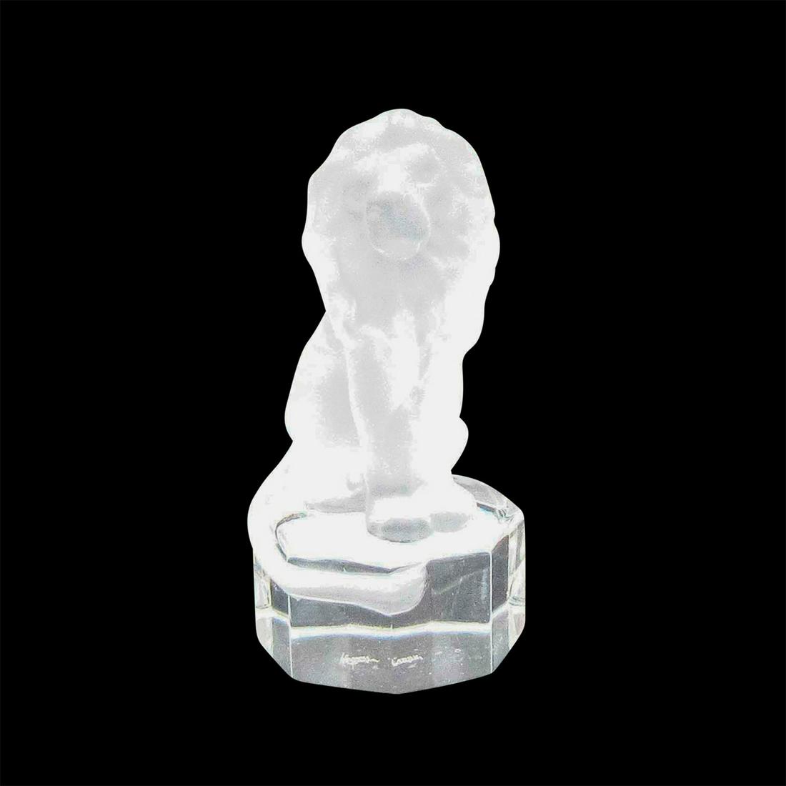 Vintage Goebel Frosted Glass Crystal Lion Figurine: Elegant piece with 21% Lead. Goebel backstamp. Issued: 1985 Dimensions: 4.5"H Manufacturer: Goebel Hummel Country of Origin: Germany