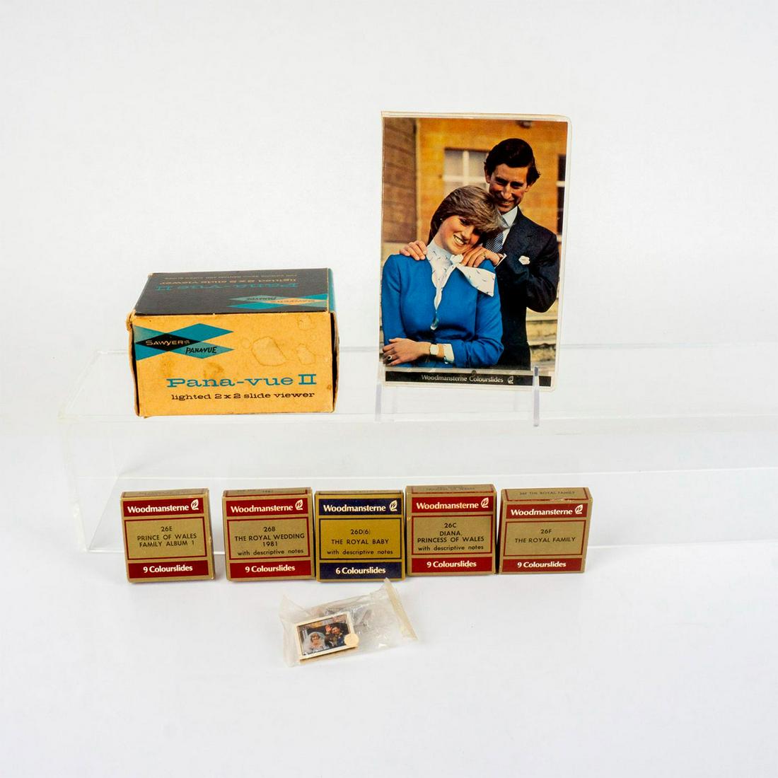 Sawyer's Pana-Vue II 2x2 Slide View + 7 Set Colorslides (1 of 2)