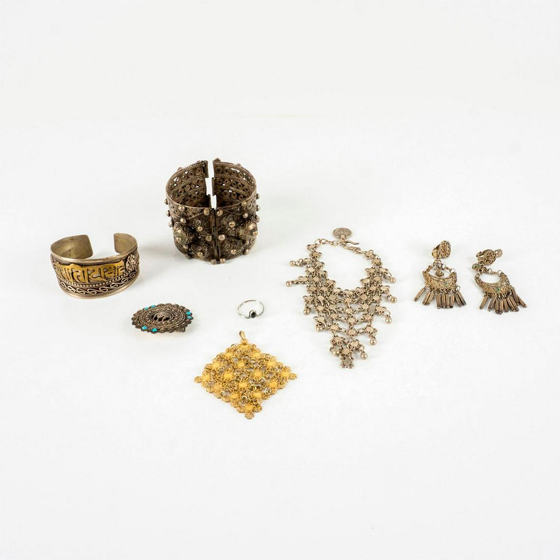 7pc Silver and Gold Tone Tribal Jewelry Set (1 of 10)