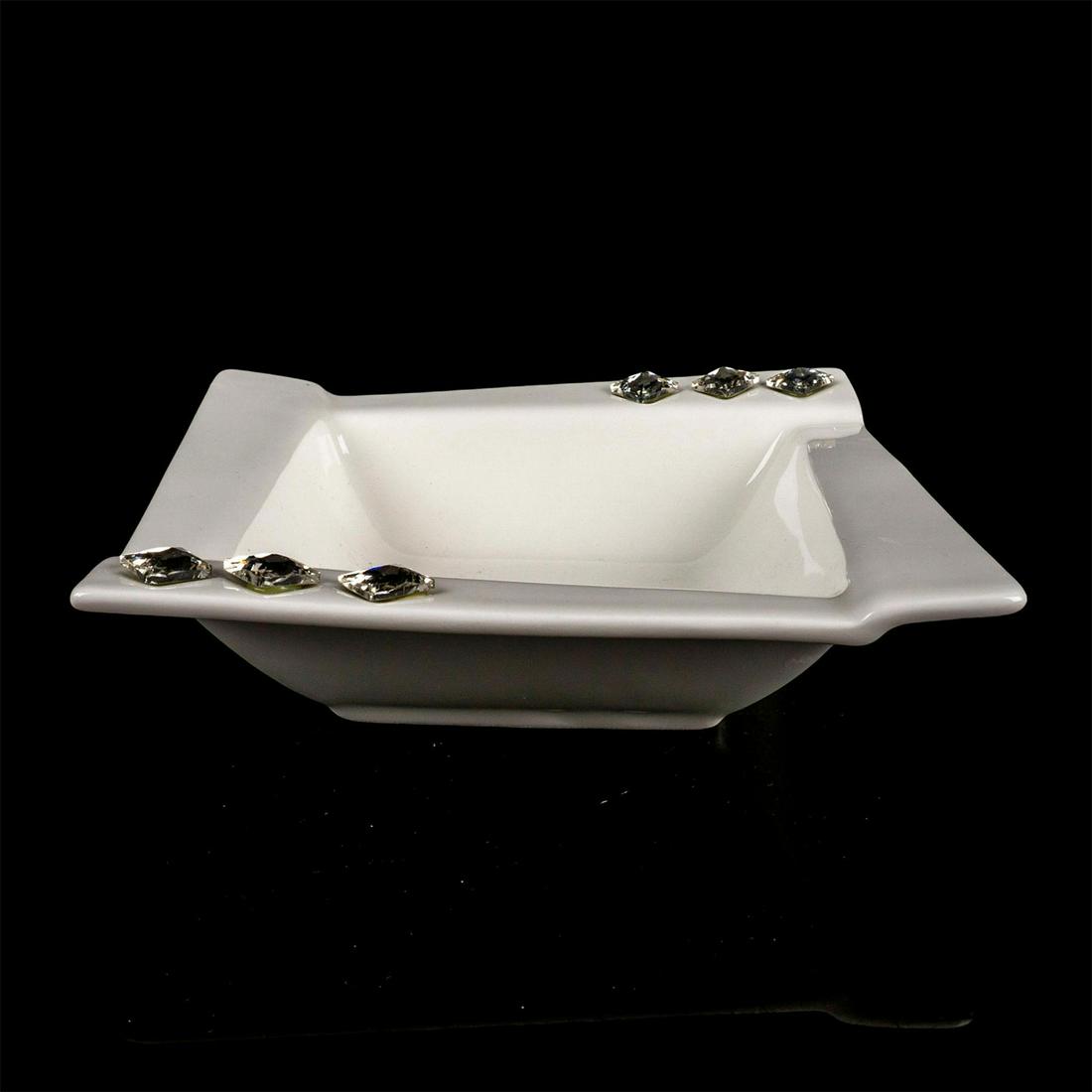 Debora Carlucci White Bone China Candy Dish: Features unique faceted crystal pendants embellished with rhinestones made of Swarovski elements. Includes original Debra Carlucci box. Dimensions of box: 7.5 x 7.5 x 7.5. Debra Carlucci backstamp. #c