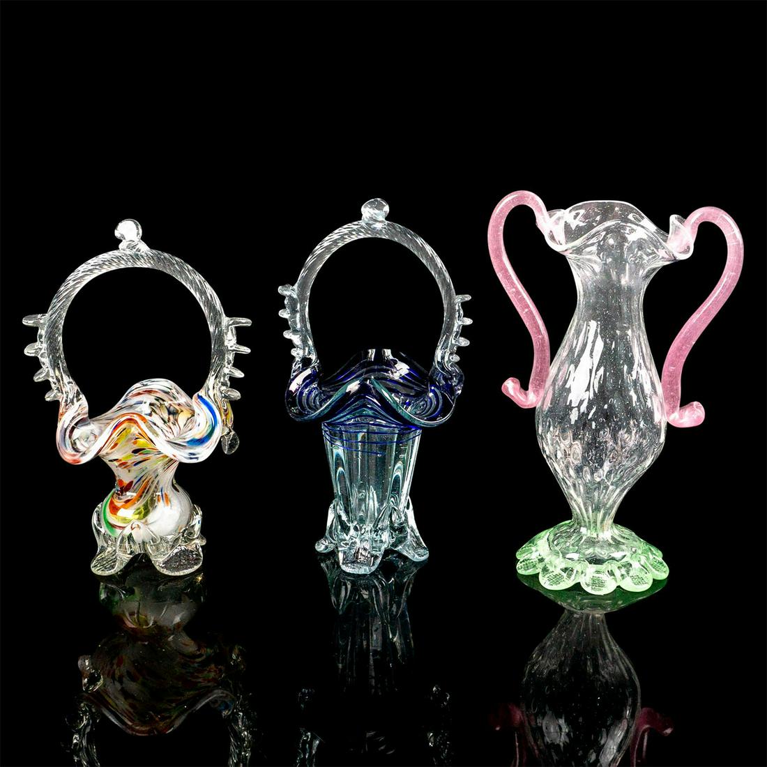 Vintage trio of Hand Blown Art Glass Baskets (1 of 4)