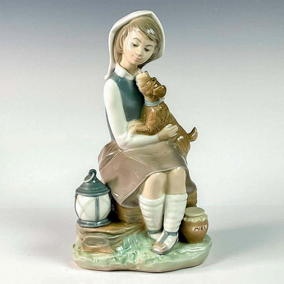 Girl With Lantern 1004910 - Lladro Figurine (1 of 3)