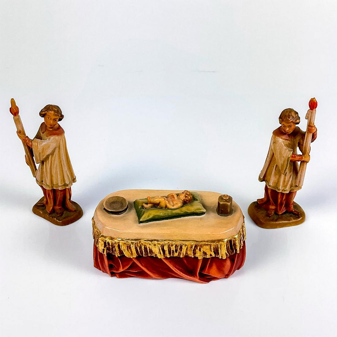 3pc Holzschnitzereien Lepi Figurines, Altar Boys and Baby (1 of 3)