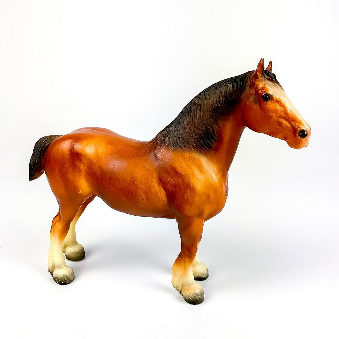 Breyer Model Horse, Clydesdale Mare 83 (1 of 3)