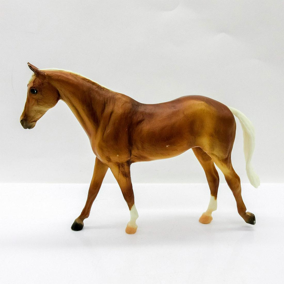 Breyer Model Horse, Palomino 646 (1 of 6)