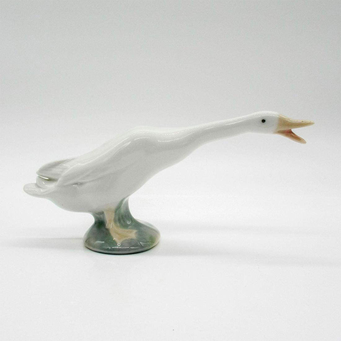 Lladro Porcelain Figurine, Little Duck 1004551 (1 of 3)