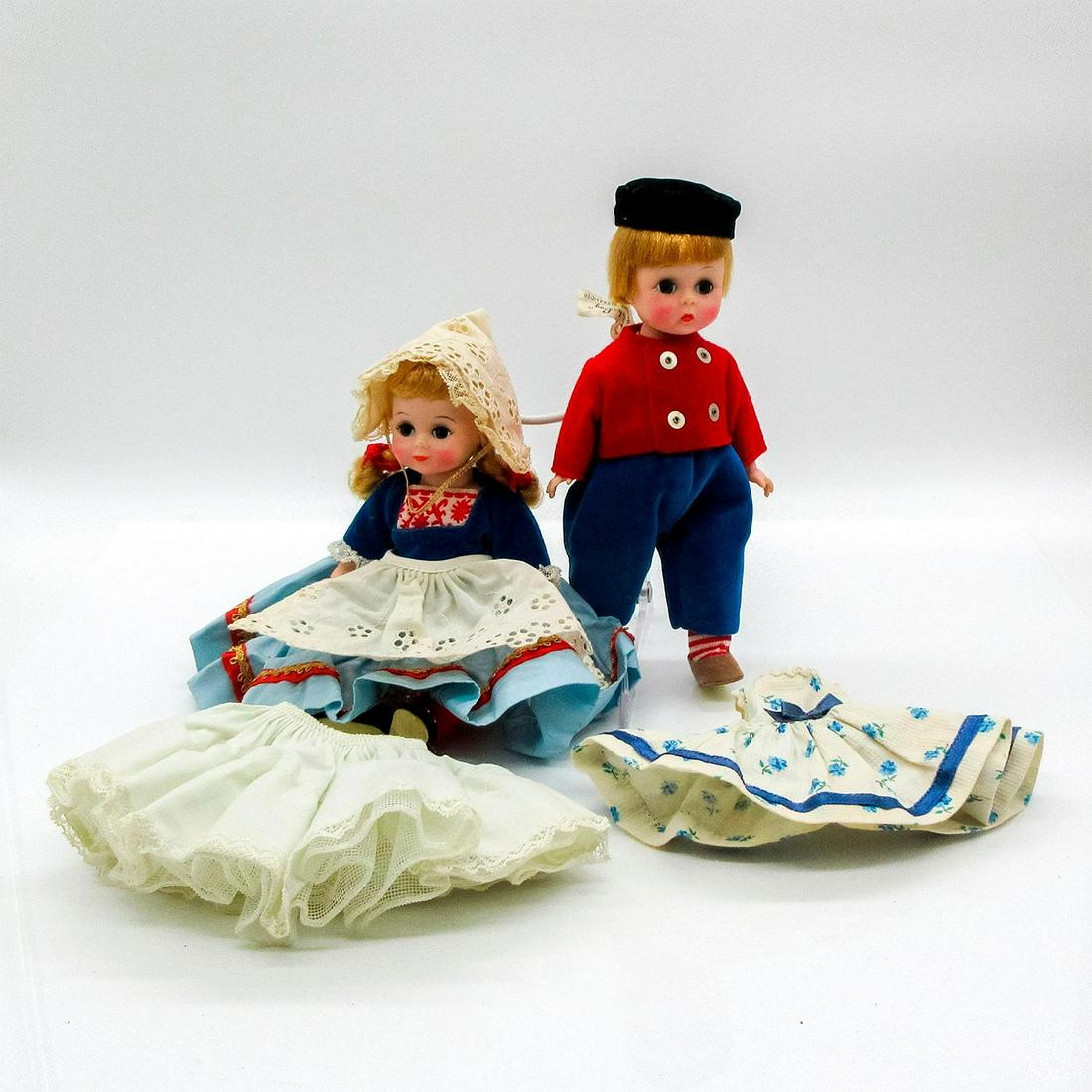 2pc Limited Edition Vintage Madame Alexander Doll, Dutch (1 of 3)