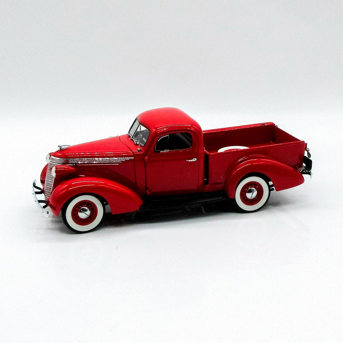 Danbury Mint 1937 Studebaker Pickup Model Car (1 of 3)
