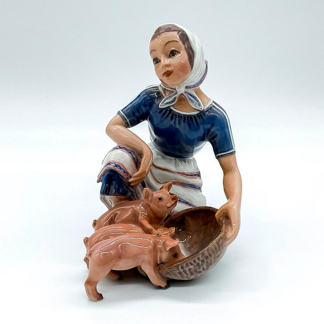 Dahl Jensen DJ Copenhagen Porcelain Figurine, Farmer Girl (1 of 3)