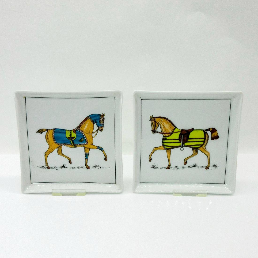 2pc Tiffany & Co. Porcelaine d'Auteuil, Trinket Dishes: Equestrian Regalia, with images of horses dressed in riding attire. Tiffany & Co. Porcelaine d'Auteuil Creation Jacques Lobjoy backstamp. This item has no reserve. Issued: 1970-1979 Dimensions: 4.75"L