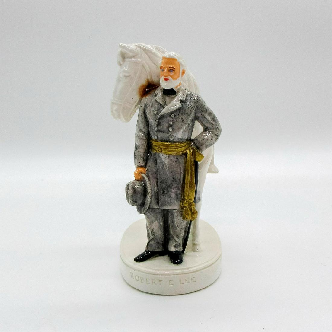 Hand Painted Sebastian Miniature, Robert E. Lee, Signed: Mini figurine featuring Confederate General of the American Civil War, standing in front of horse. Handcast in New England. Signed by artist and dated 1967. Sebastian Miniatures factory sticker on bot