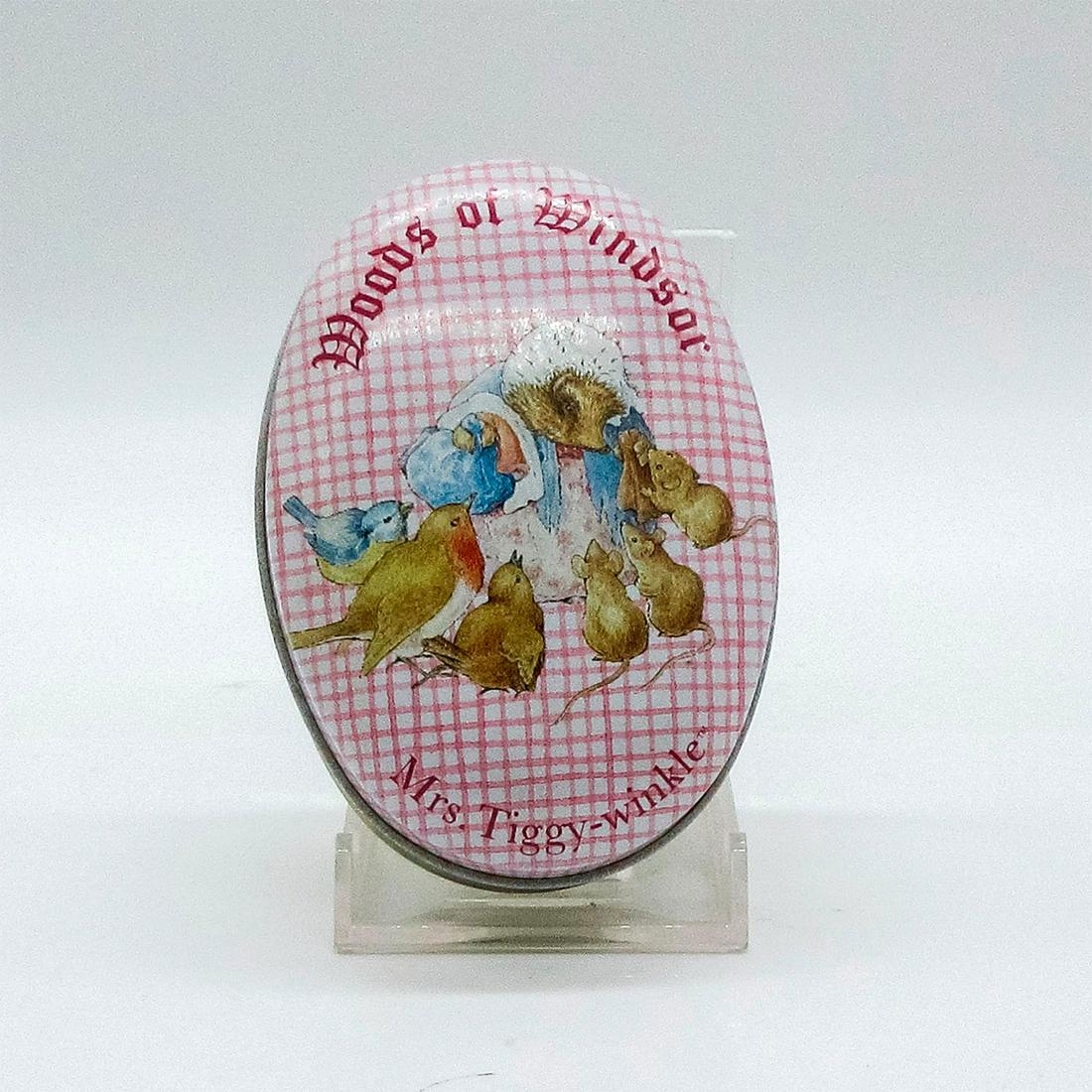 Beatrix Potter Woods Of Windsor Soap, Chamomile & Parsley: Mrs. Tiggy-Winkle pictures on golden tin. F. Warne & Co. backstamp. Issued: 1998 Manufacturer: F. Warne & Co. Country of Origin: England