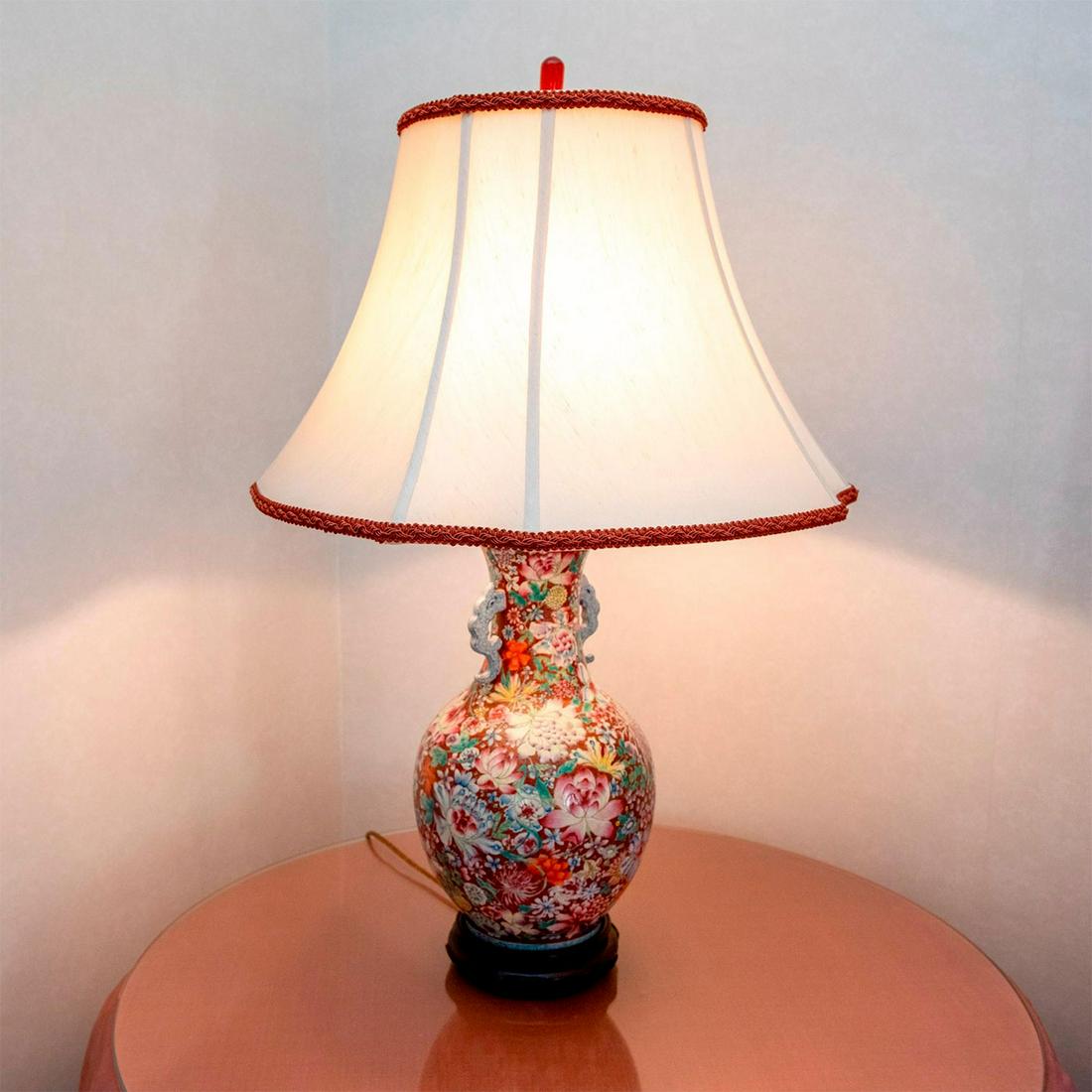 Vintage Chinese Porcelain Lotus Lamp
