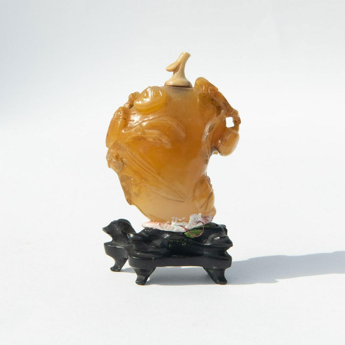 Antique Chinese Agate Snuff Bottle with Spoon Stopper (1 of 4)