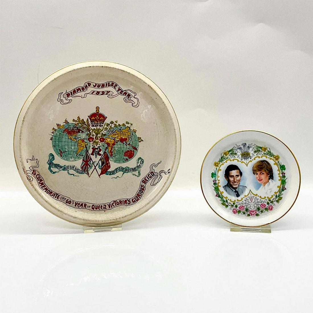 2pc Royal Commemorative Decorative Plates (1 of 2)