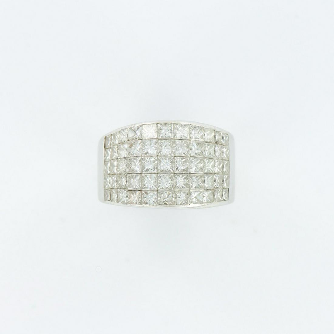 Stunning Designer 18K White Gold and Diamonds Ring (1 of 11)