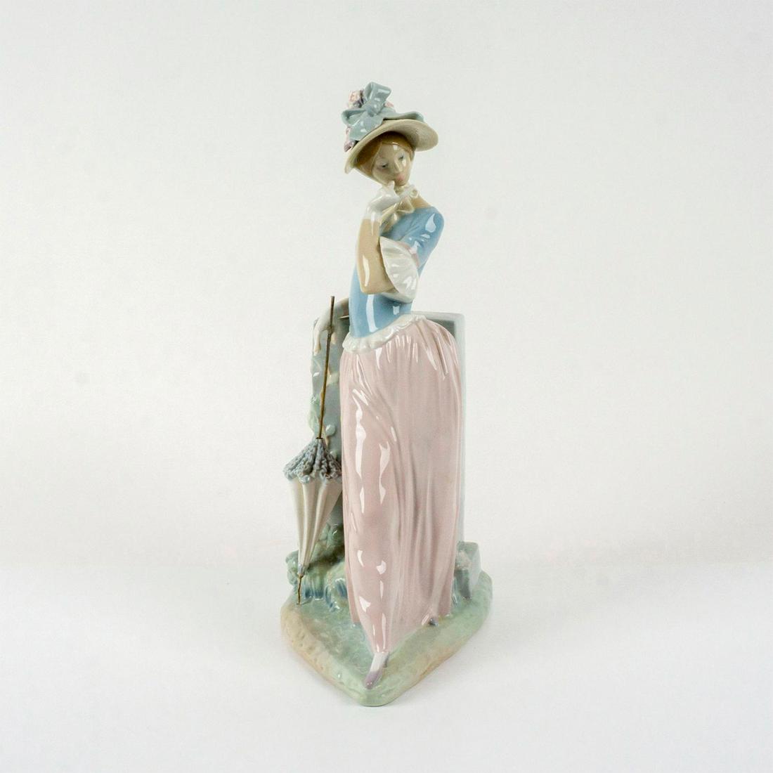 Esthetic Pose 1004850 - Lladro Porcelain Figurine (1 of 4)
