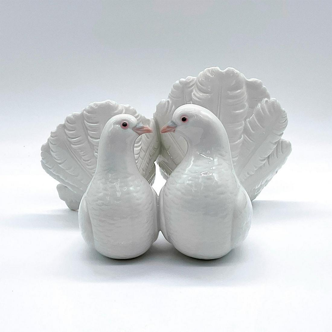Couple of Doves 1001169 - Lladro Porcelain Figurine (1 of 3)