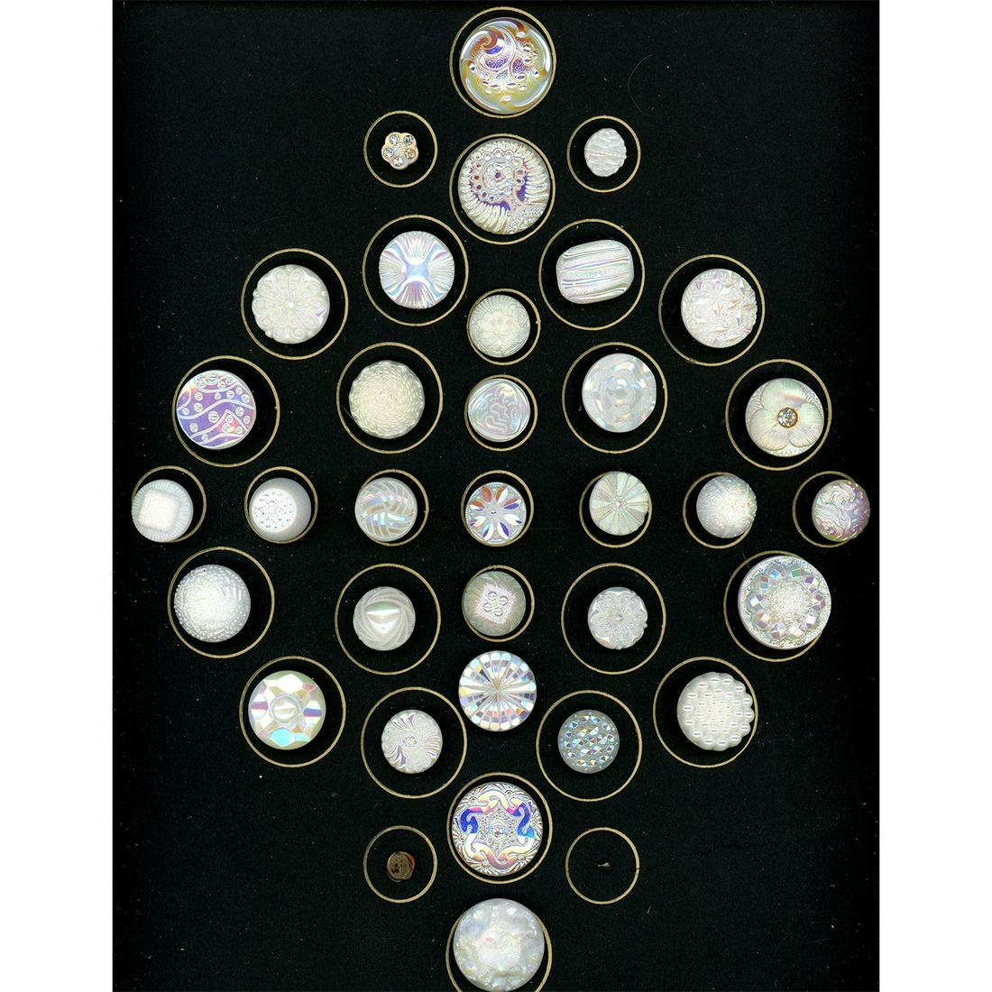 2 CARDS OF DIVISION THREE VINTAGE GLASS BUTTONS (1 of 2)