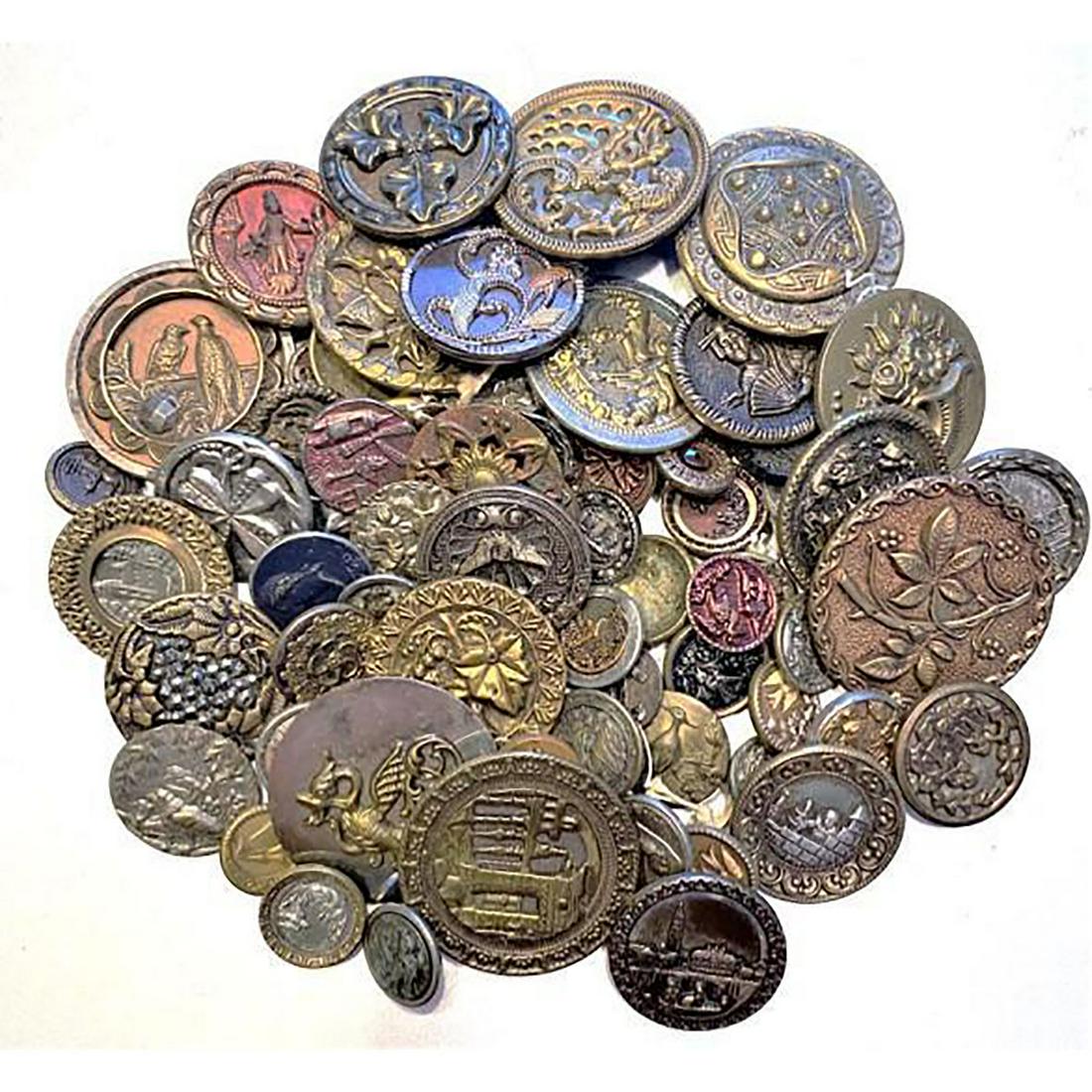 A BAG LOT OF DIVIISION 1 ASSORTED METAL BUTTONS (1 of 5)