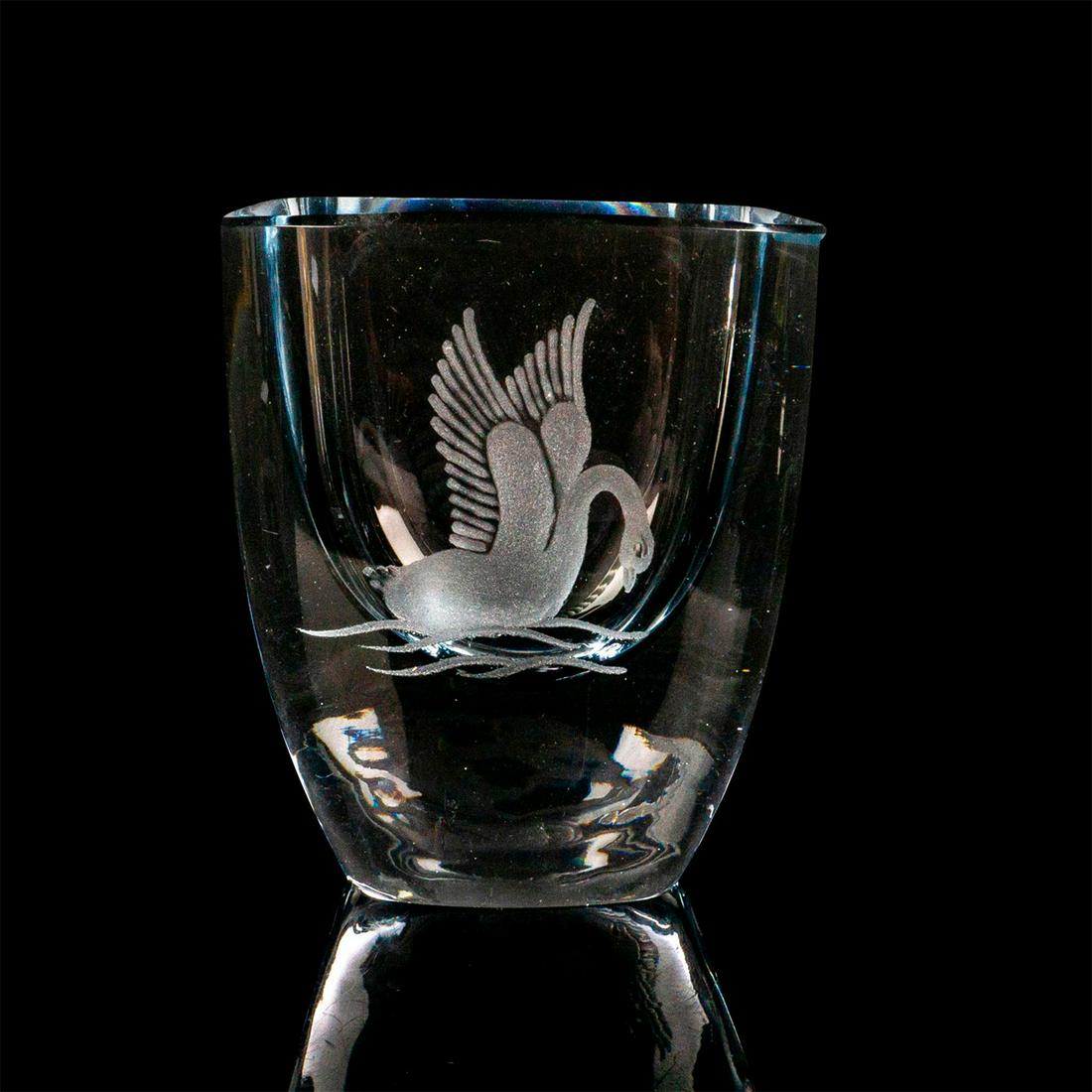 Vintage Stromberg Signed Glass Crystal Vase, Etched Swan (1 of 3)