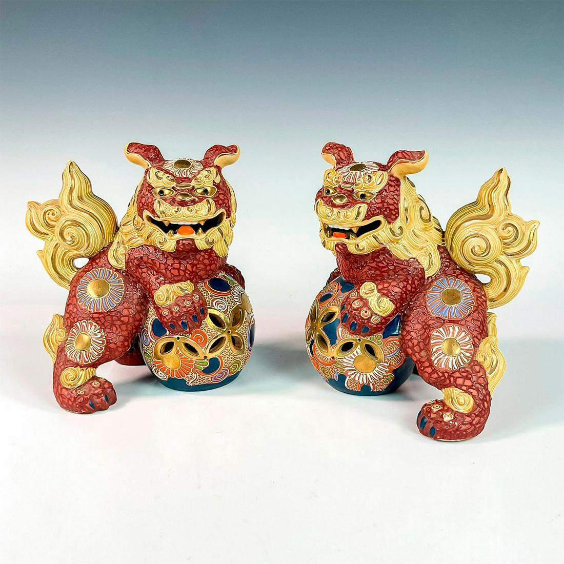 Pair of Kutani Japanese Ceramic Komainu Figurines (1 of 5)