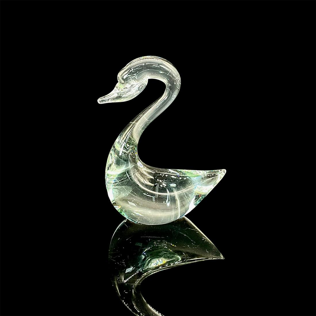 Glass Swan Figurine (1 of 3)