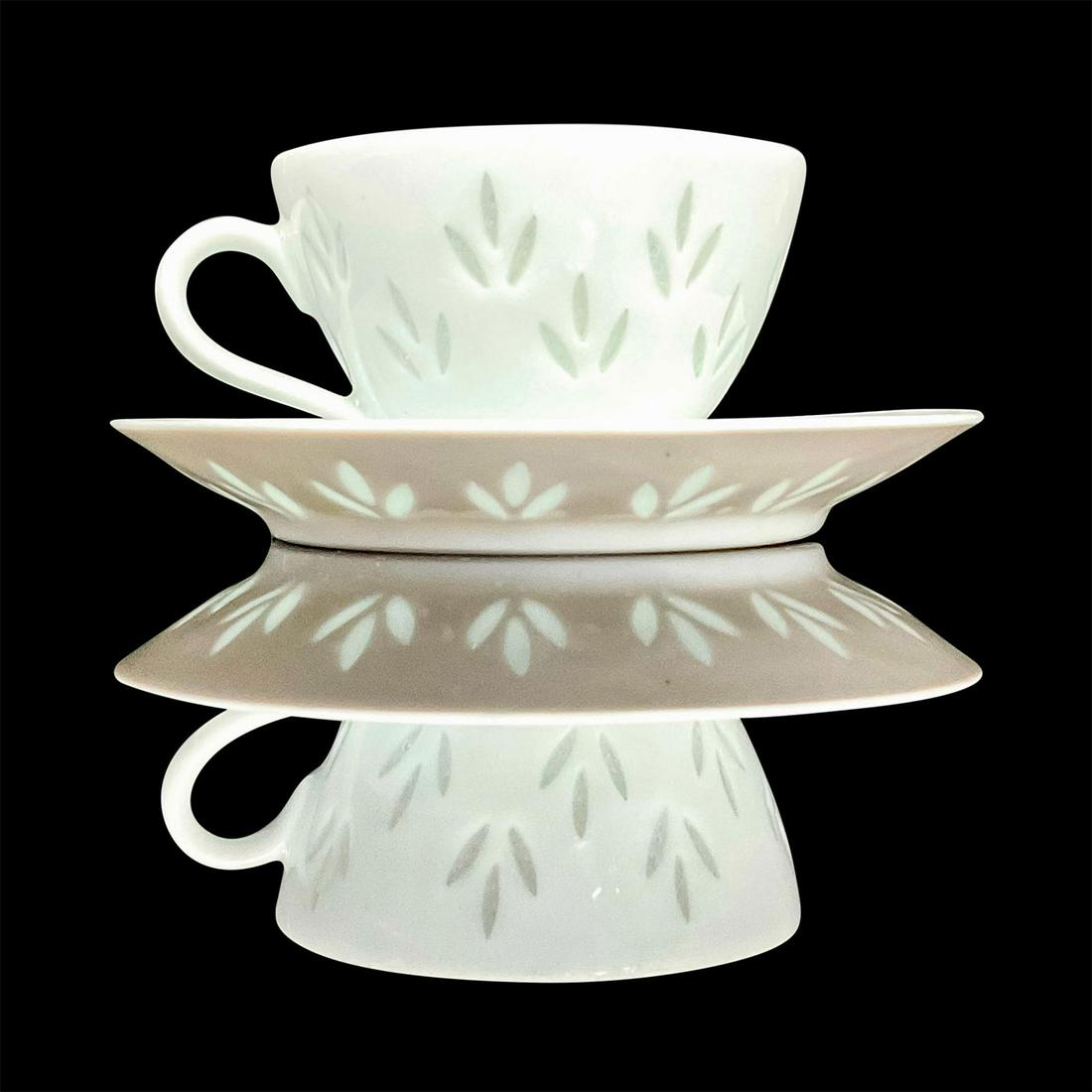 Arabia Rice Grain Leaf Demitasse Cup and Saucer (1 of 3)