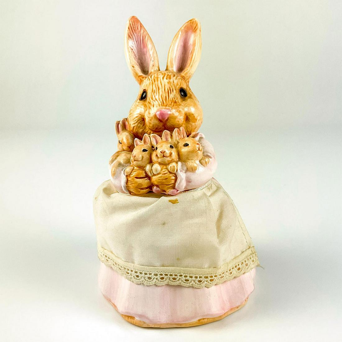 Vintage Schmid Beatrix Potter Musical Figurine, Mrs. Rabbit (1 of 3)