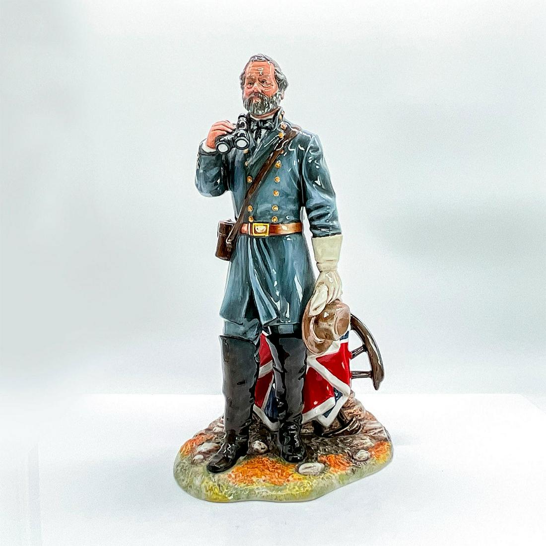 Royal Doulton Figurine, General Robert E. Lee HN3404: The historical general in a grey Confederate uniform, holding binoculars in one hand and his hat in the other; 7"L x 6"W x 12"H. Royal Doulton backstamp. From the Men of History series. Includes origi