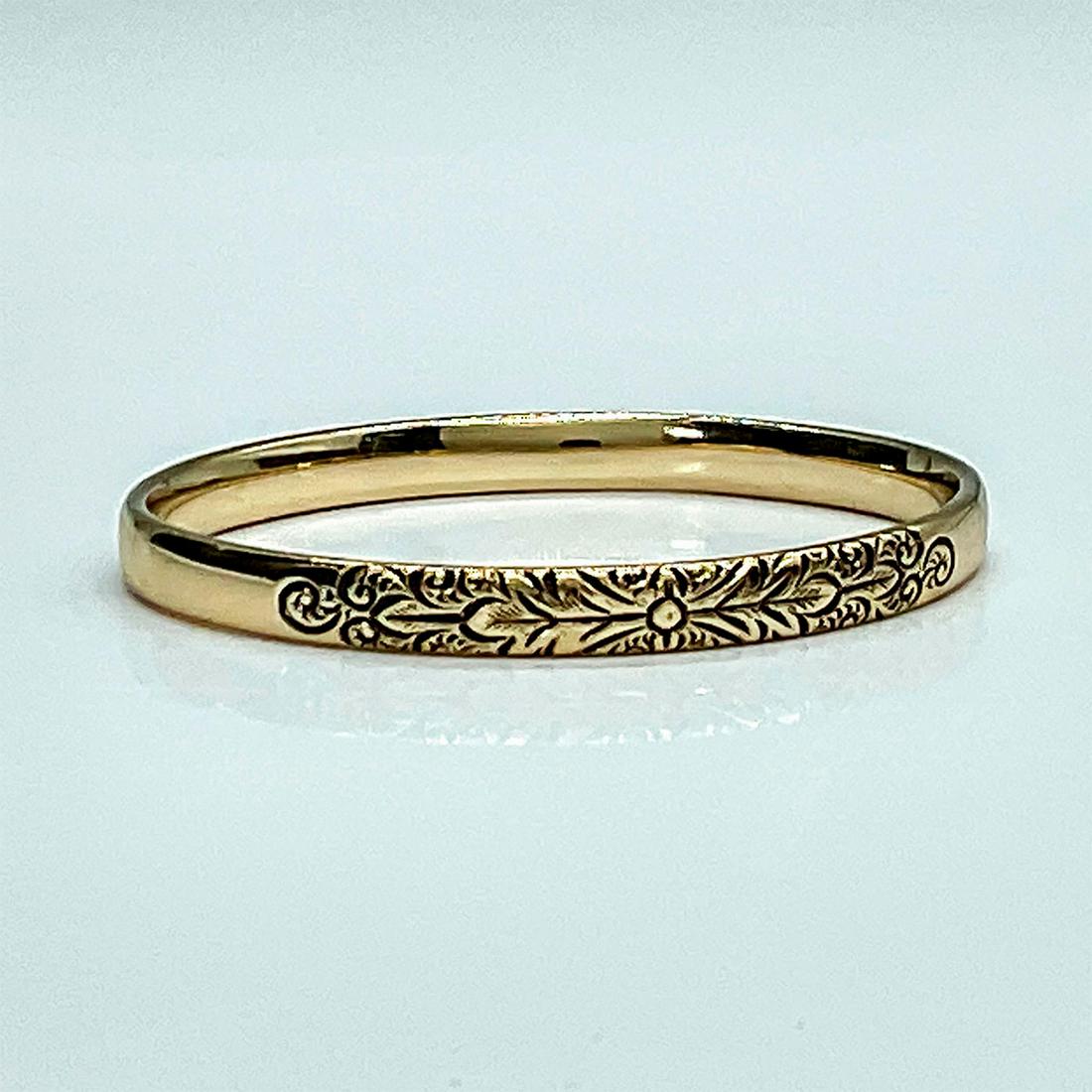 Whiting & Davis Co Floral Gold Tone Bangle Bracelet (1 of 3)