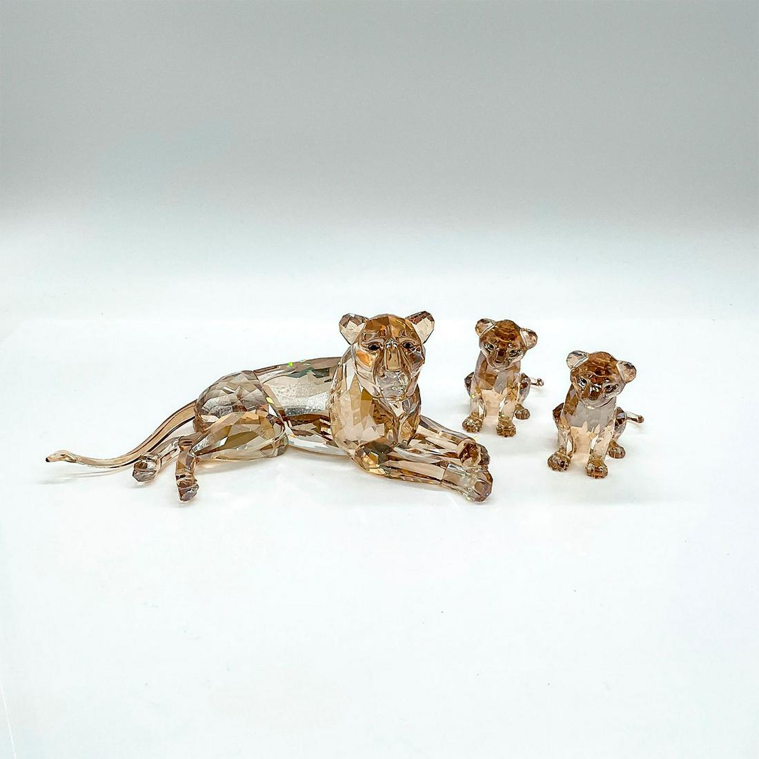 3pc Swarovski Crystal Figurines, Lion Mother and Cubs (1 of 4)