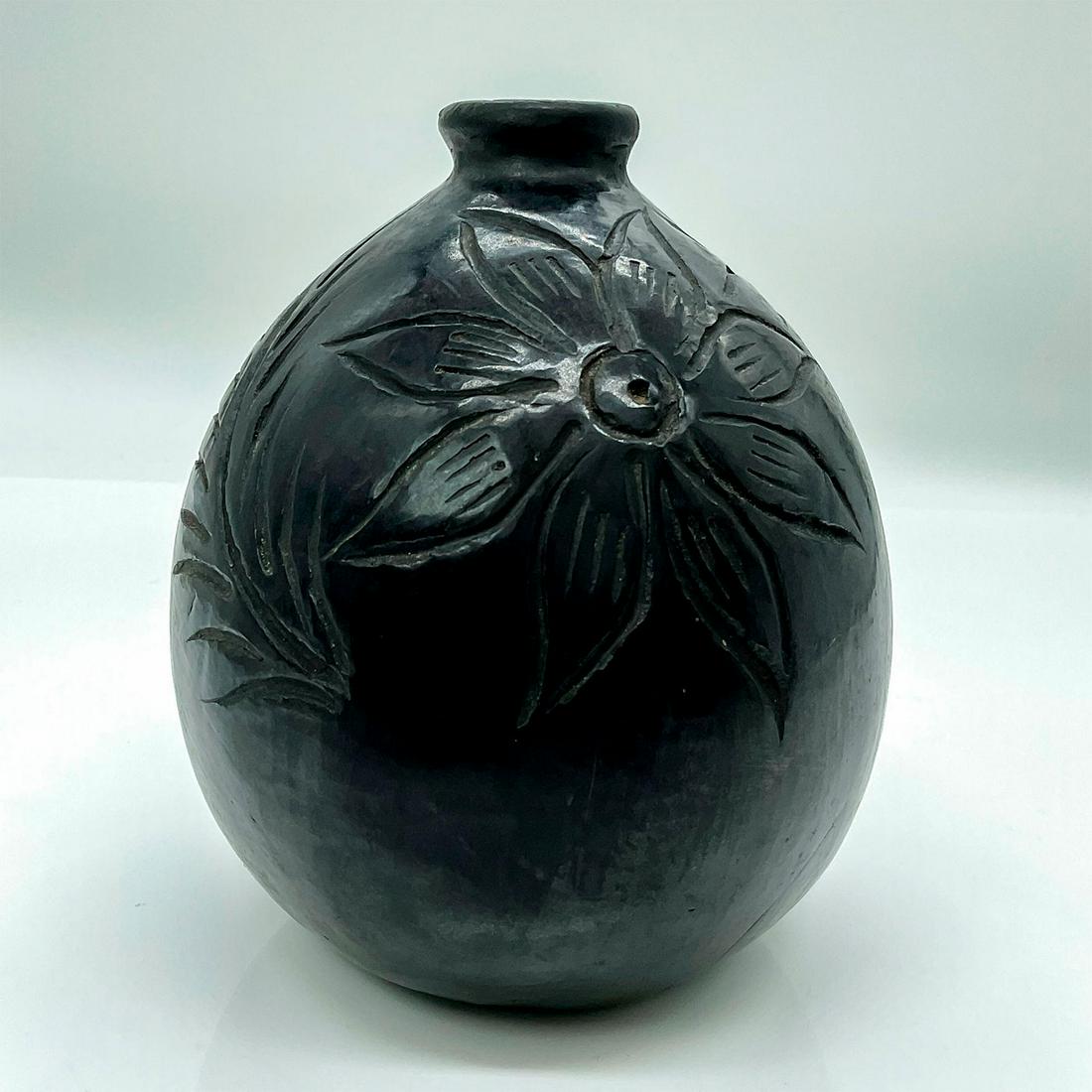 Dona Rosa Barro Negro Blackware Pottery Vase, Signed (1 of 3)