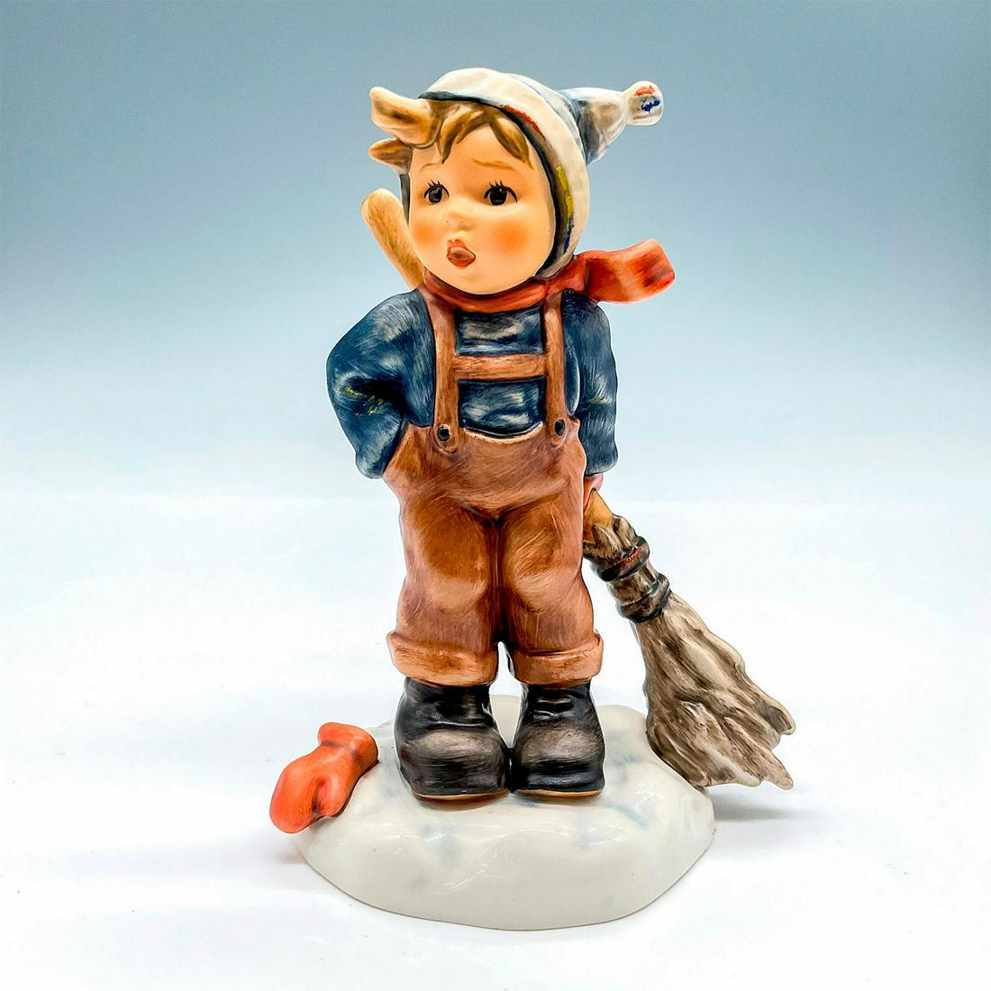 Goebel Hummel Figurine, Winter's Here (1 of 4)