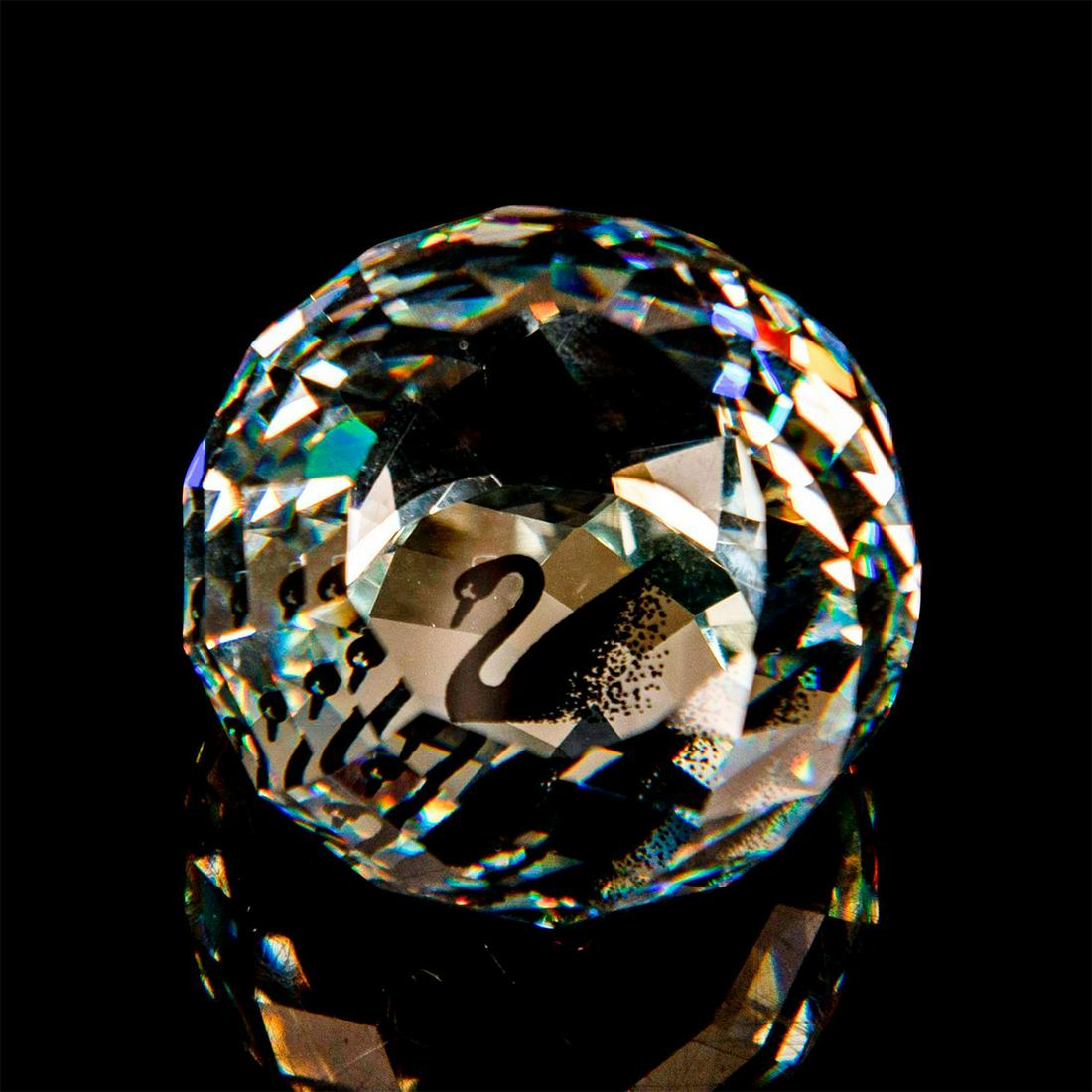 Swarovski Crystal SCS Swan Paperweight (1 of 3)