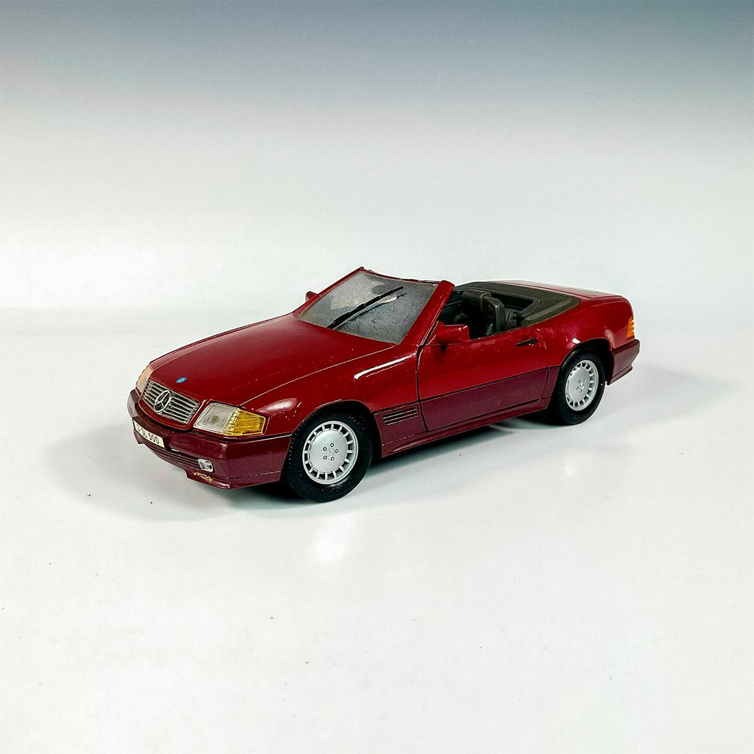 Maisto 1989 Mercedes-Benz 500 SL Model Car (1 of 4)