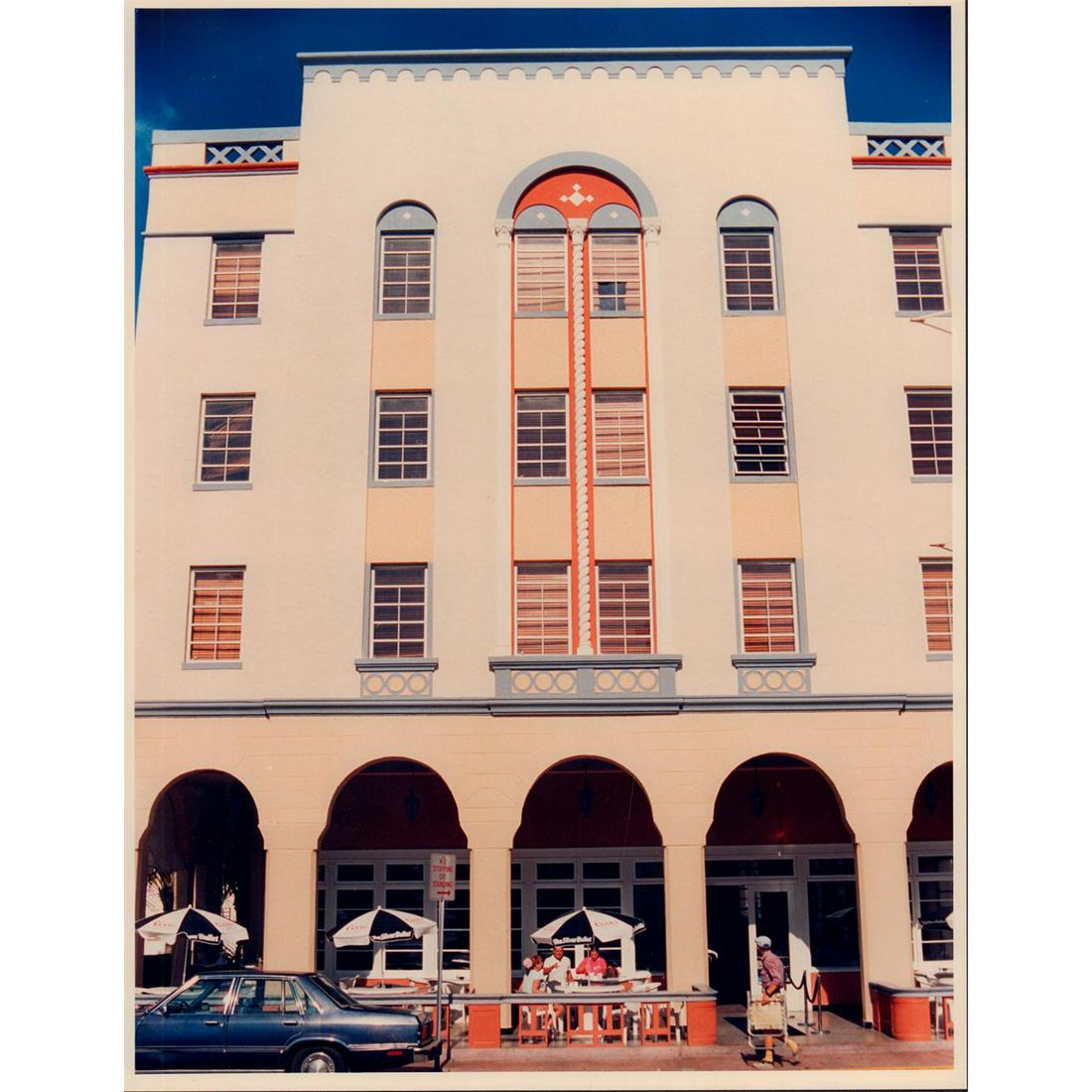 Bob Edelson, Color Photograph, Edison Hotel, Miami Beach (1 of 1)